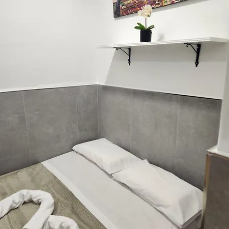 Casa Esposito Bed & Breakfast *